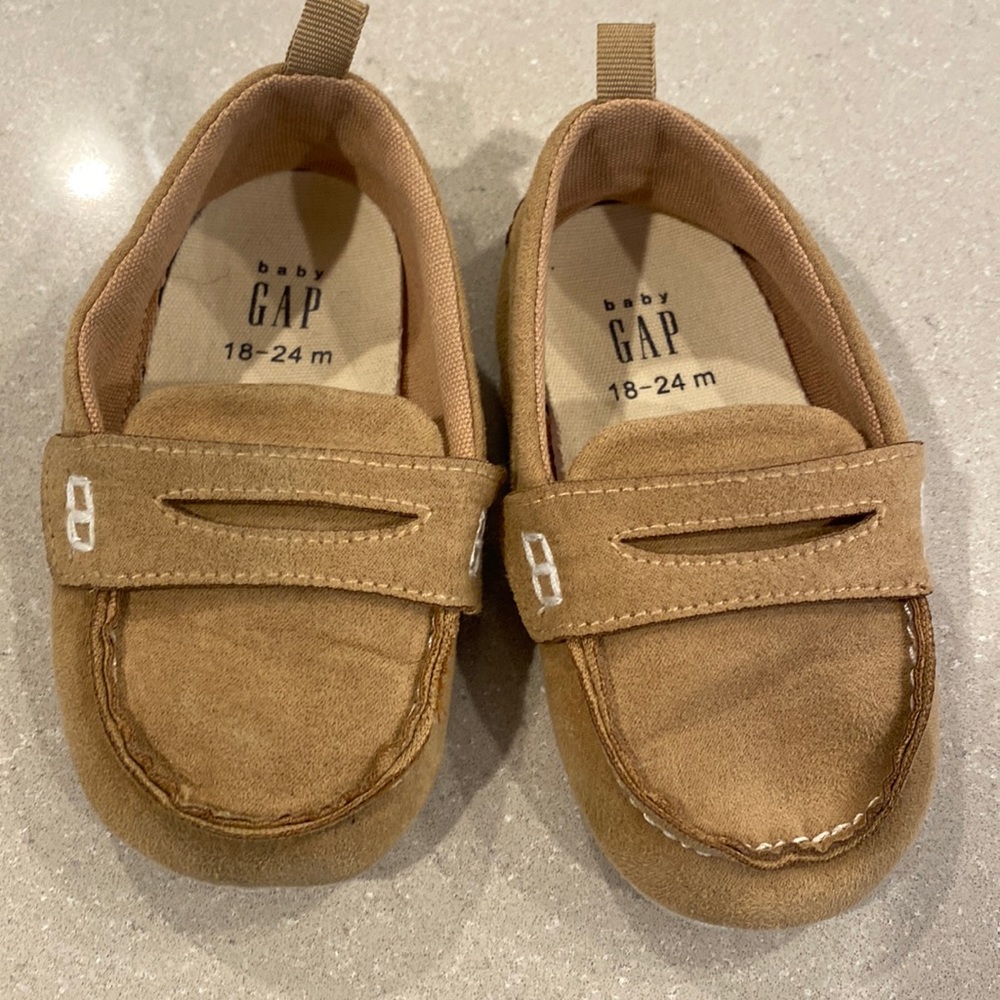 Baby Gap Khaki Loafer (18-24 Months)